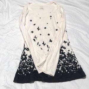 Women’s long sleeve yoga top